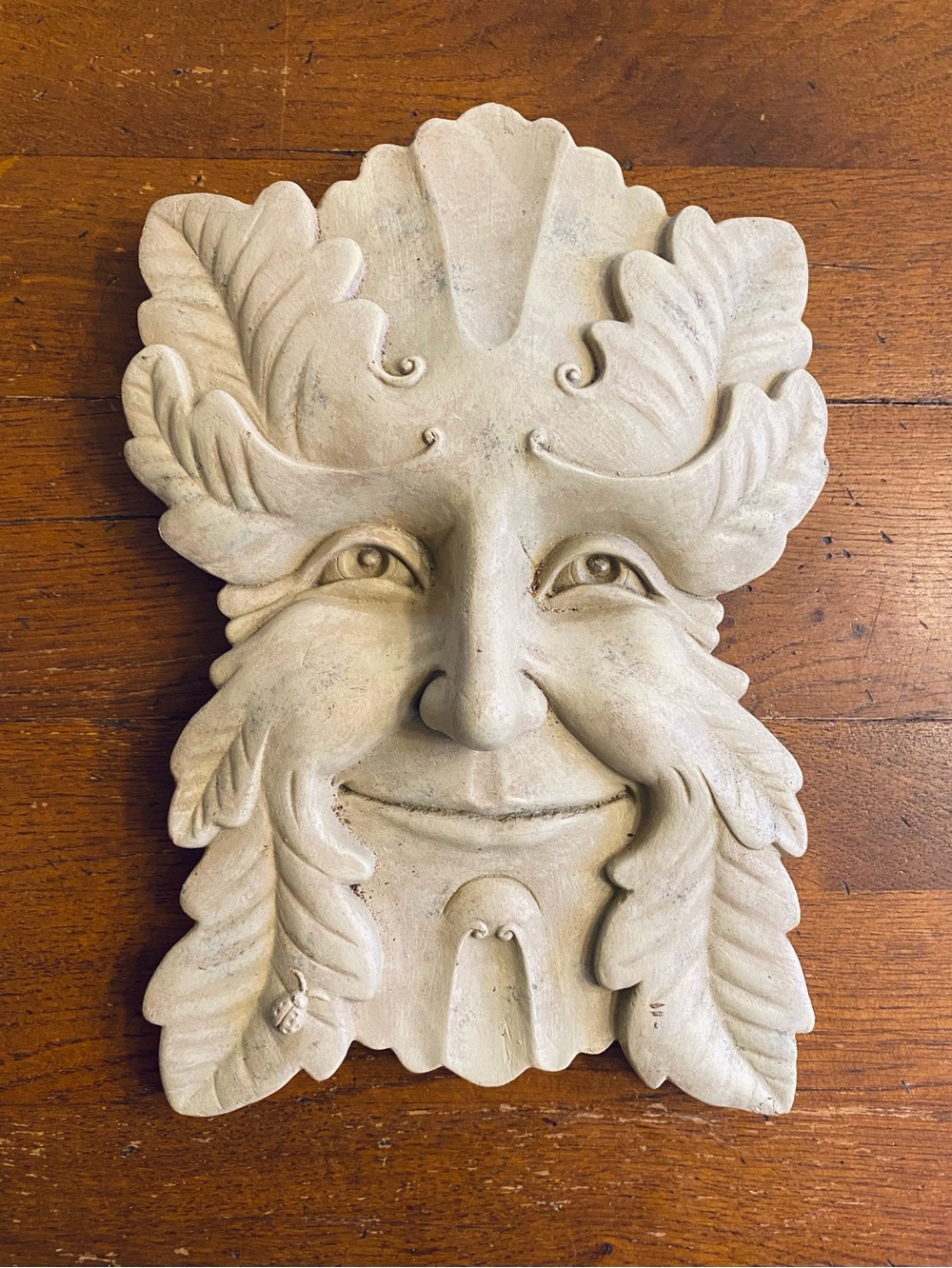 2005 Carruth Studio Fern Stone Plaque Garden Green Man Smile Hanging Face 11”